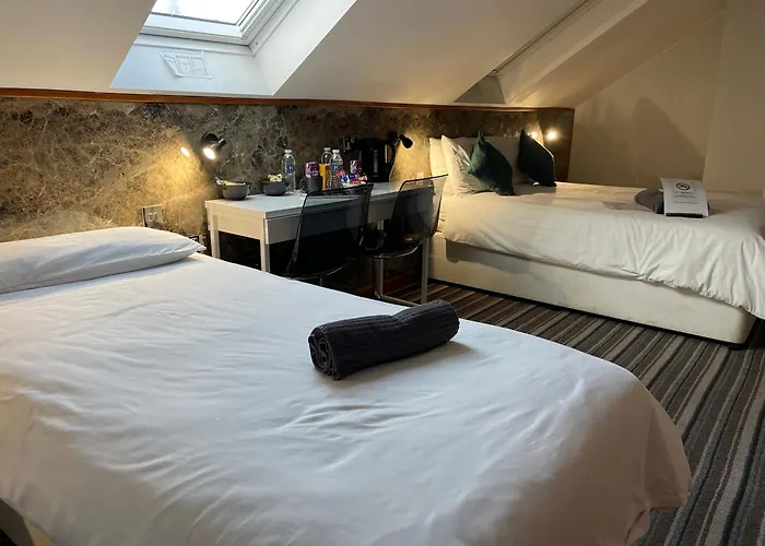 The Six Bells Hotel