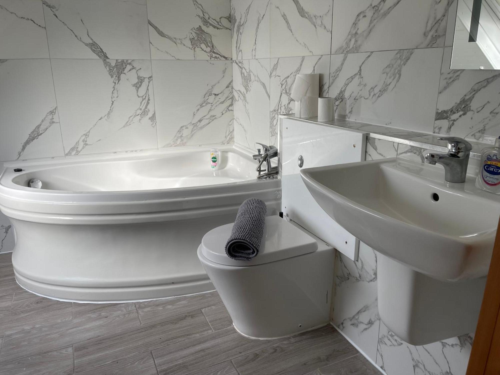 Hotel The Six Bells 3*