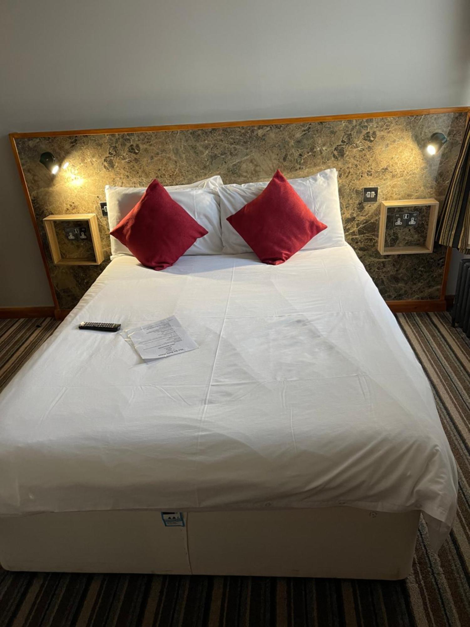 The Six Bells Hotel Enfield