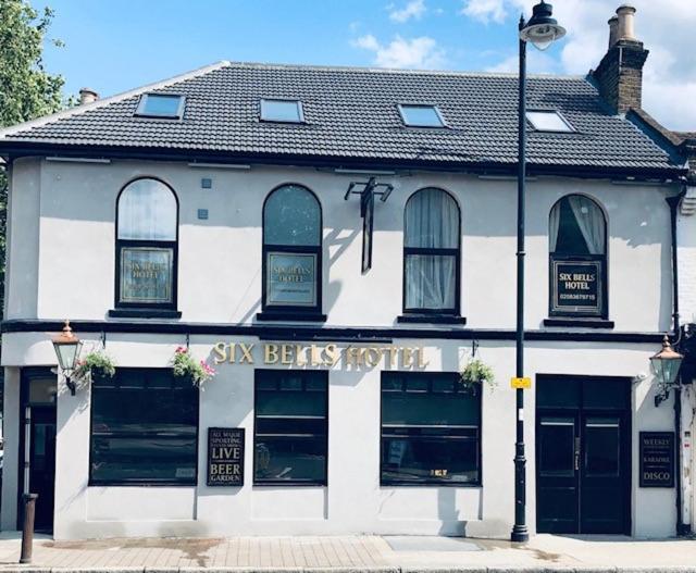 The Six Bells 3* Enfield