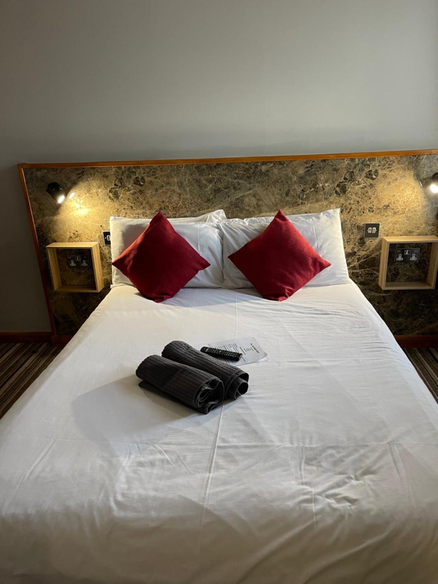 Hotel The Six Bells